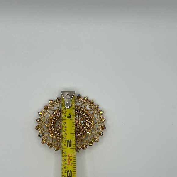 Vintage Gold Filigree Brooch Colorful Aurora Borealis Rhinestones Ornate Pin - Picture 8 of 8